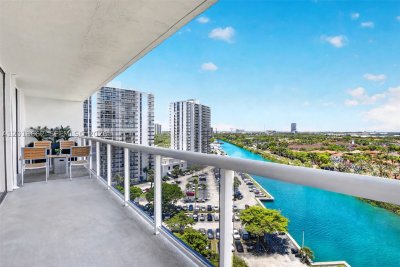 Comprar apartamento en Waterview 1431