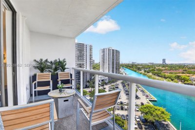 Comprar apartamento en Waterview 1431
