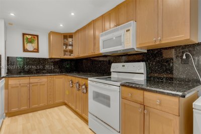 Property photo # 8