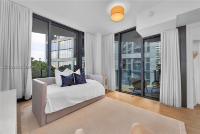 Comprar apartamento en Park Grove Club Residences 705