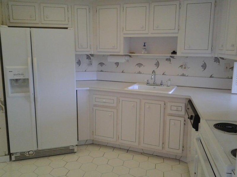 Condo for sale at Majorca Towers 706