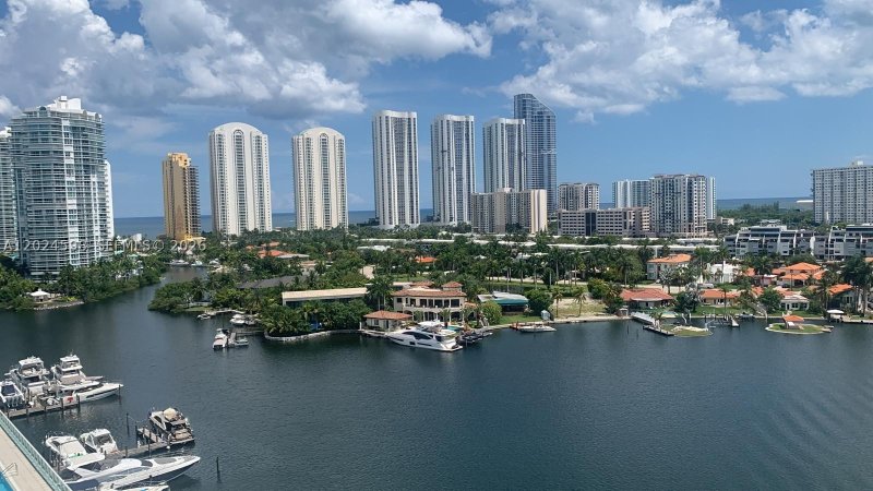 Condo for sale at 400 Sunny Isles 1202