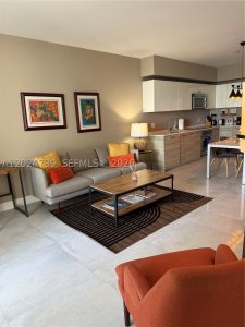 Alquiler de apartamento en Brickell House Condo 1007