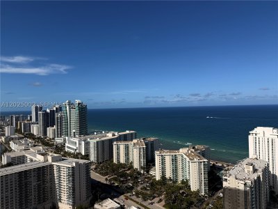 Alquiler de apartamento en Hyde Beach House T3509