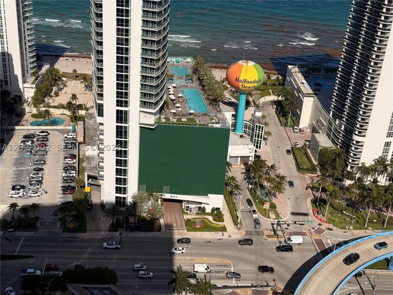 Apartment for rent at Hyde Beach House T3509