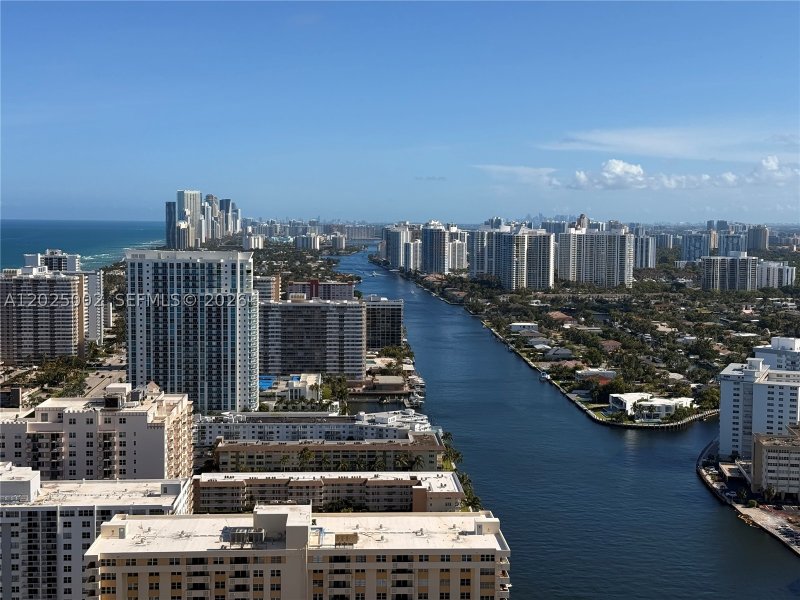 Apartment for rent at Hyde Beach House T3509