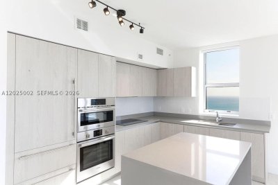 Hyde Beach House Apt #T3509