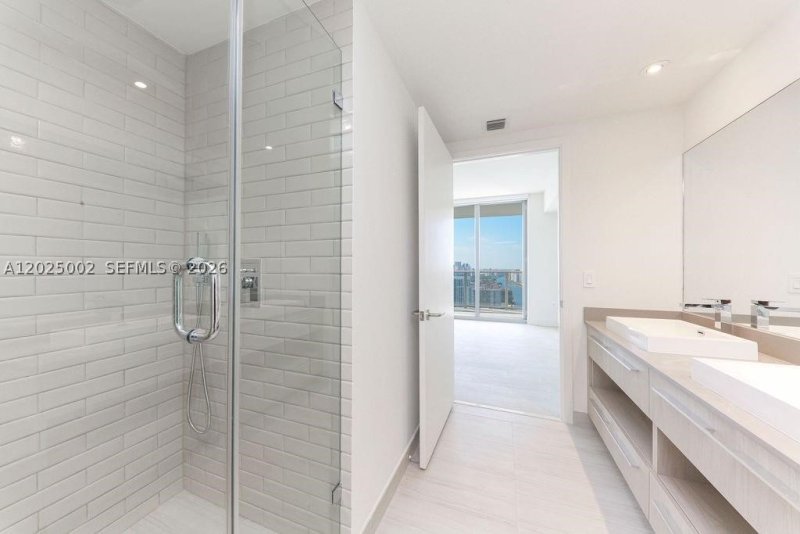 Apartment for rent at Hyde Beach House T3509