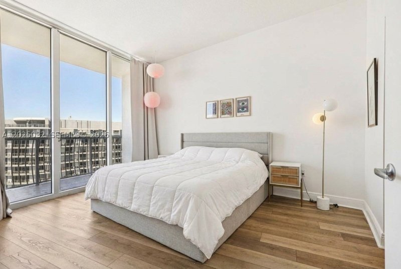Apartment for rent at Opera Tower 5611