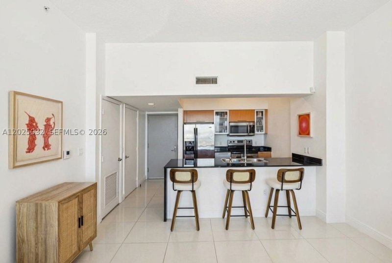 Apartment for rent at Opera Tower 5611