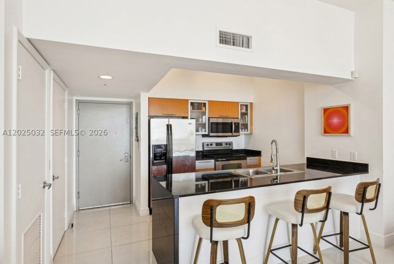 Apartment for rent at Opera Tower 5611