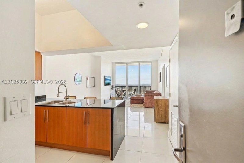 Apartment for rent at Opera Tower 5611