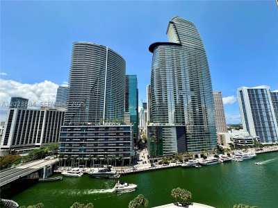 Icon Brickell Tower I Apt #1614