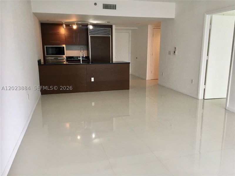 Condo for sale at Icon Brickell Tower I 1614