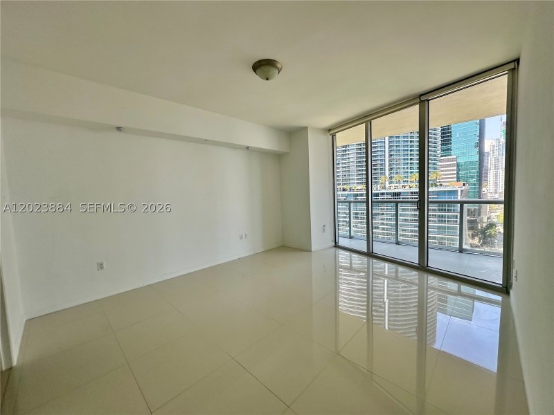 Condo for sale at Icon Brickell Tower I 1614