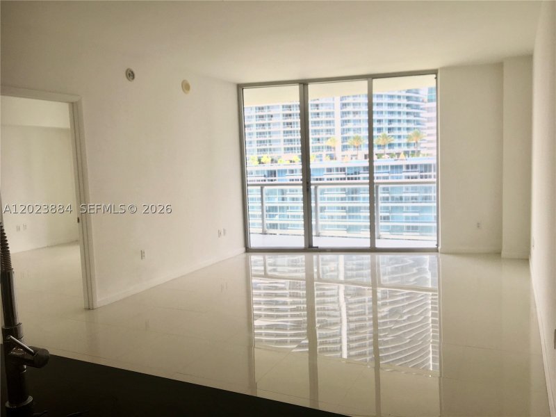 Condo for sale at Icon Brickell Tower I 1614