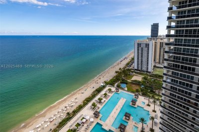 Aluguel de apartamento no Beach Club Two 2804
