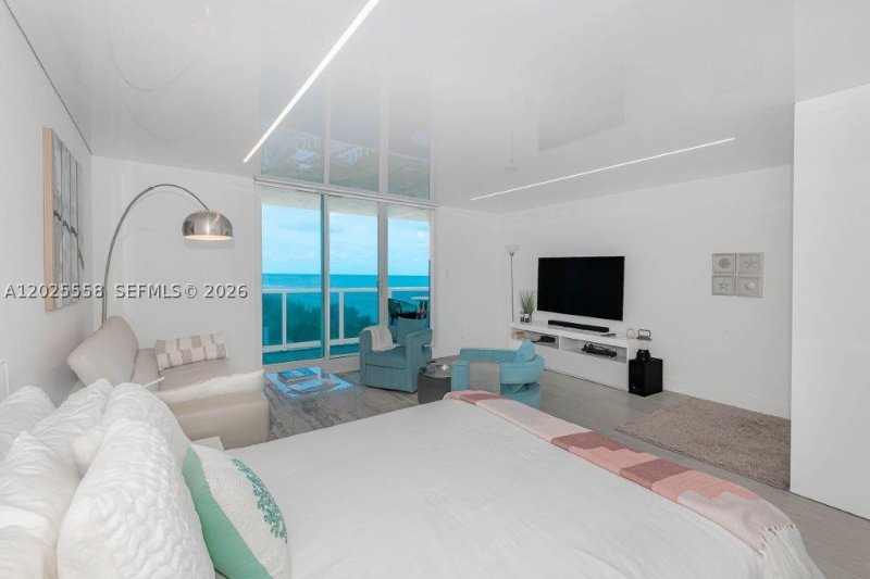 Alquiler de apartamento en Roney Palace 811