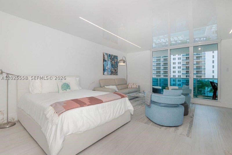 Alquiler de apartamento en Roney Palace 811