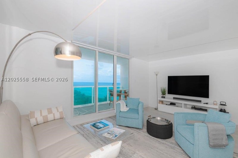 Alquiler de apartamento en Roney Palace 811