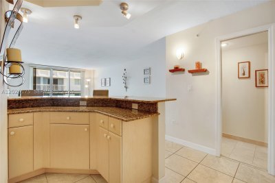 Aluguel de apartamento no The Collins Condo 1608