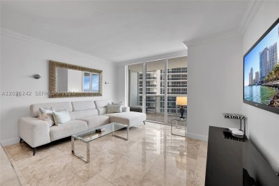 Aluguel de apartamento no Beach Club Two 3310