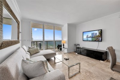 Aluguel de apartamento no Beach Club Two 3310