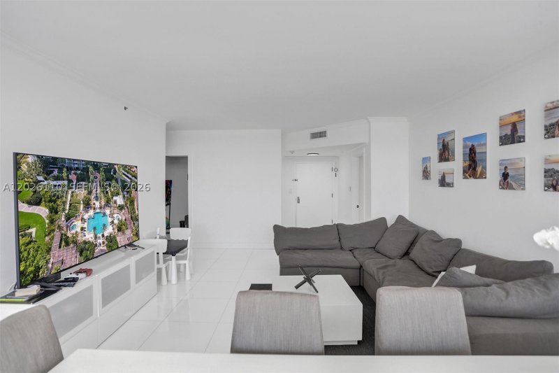 Alquiler de apartamento en 2000 Williams Island 1108