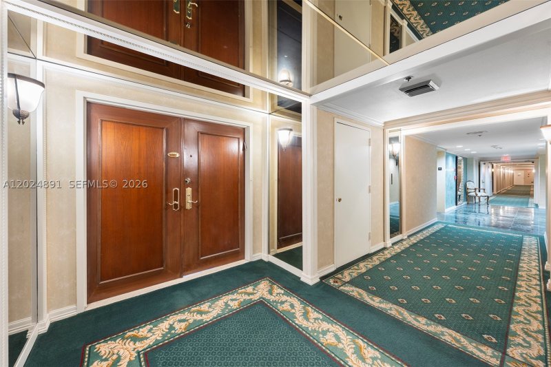 Comprar apartamento no Tiffany Bal Harbour 1505