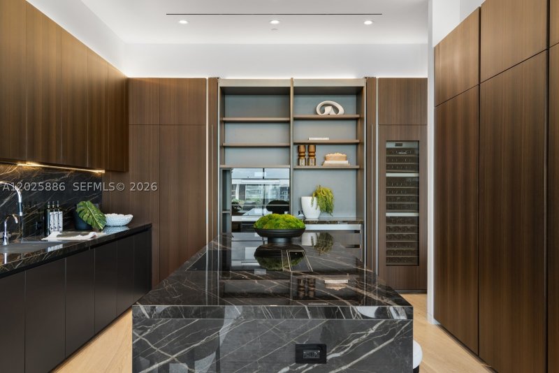 Condo for sale at Vita at Grove Isle PH-L05