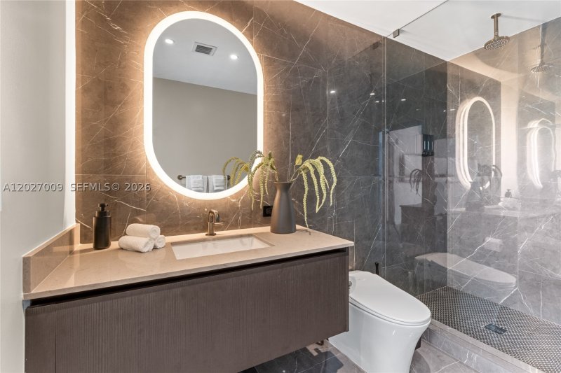 Condo for sale at E11EVEN Hotel & Residences 2910