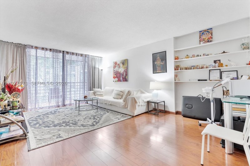 Condo for sale at Biscaya 214