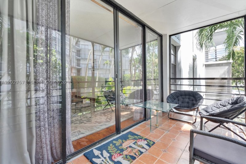 Condo for sale at Biscaya 214