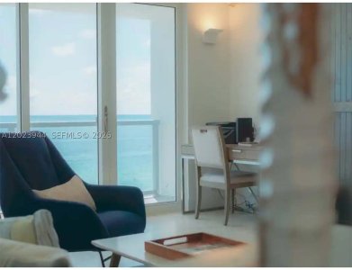 Aluguel de apartamento no Alhambra Place 5B