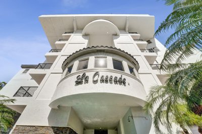 Comprar apartamento en La Cascade 402
