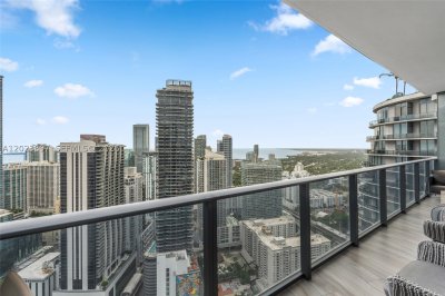 Comprar apartamento en SLS Lux Brickell 4302
