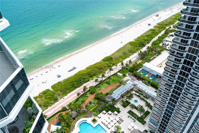 Comprar apartamento en Blue Diamond Condo 3504