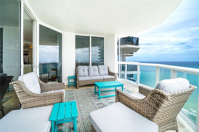 Comprar apartamento en Blue Diamond Condo 3504