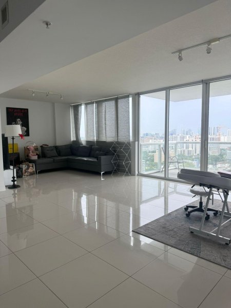 Comprar apartamento en Terrazas 2408