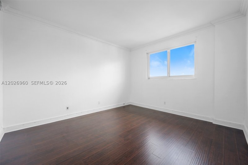 Apartment for rent at Ocean View PH-27