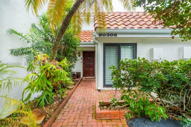 Condo for sale at Delvista Towers 39