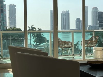 Comprar apartamento en Aventura Marina 409