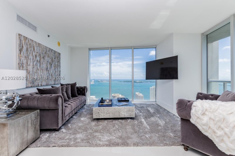 Apartment for rent at Icon Brickell Tower II 4901