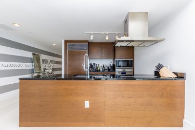 Aluguel de apartamento no Icon Brickell Tower II 4901
