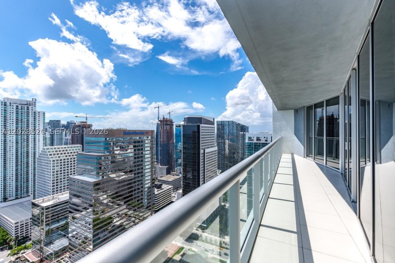 Apartment for rent at Icon Brickell Tower II 4901