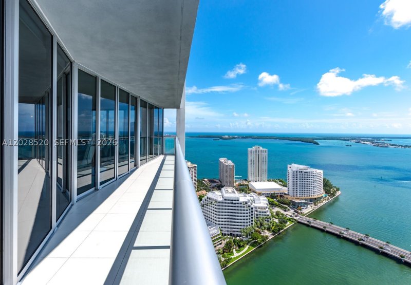Apartment for rent at Icon Brickell Tower II 4901