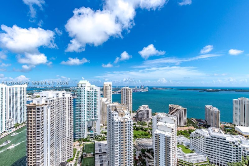 Apartment for rent at Icon Brickell Tower II 4901