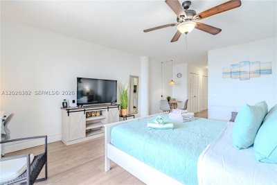 Comprar apartamento en Bayshore Yacht Tennis Club 810