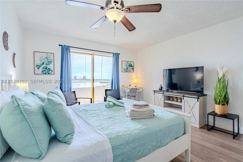 Comprar apartamento en Bayshore Yacht Tennis Club 810
