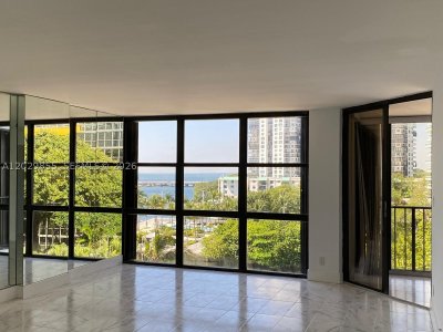 Comprar apartamento en Brickell Place II D610